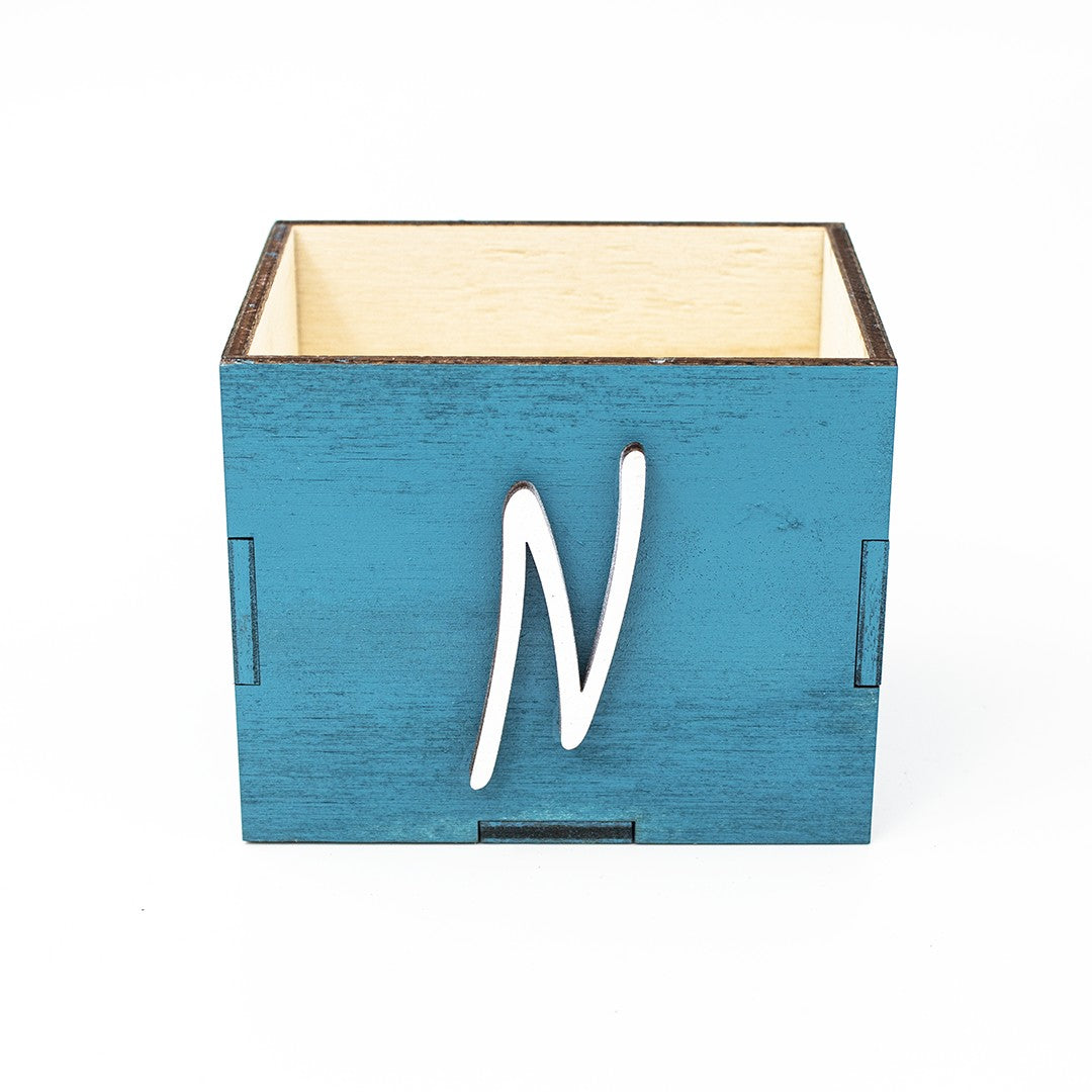 Wooderland personalized wooden keepsake memory box with initial, closed view