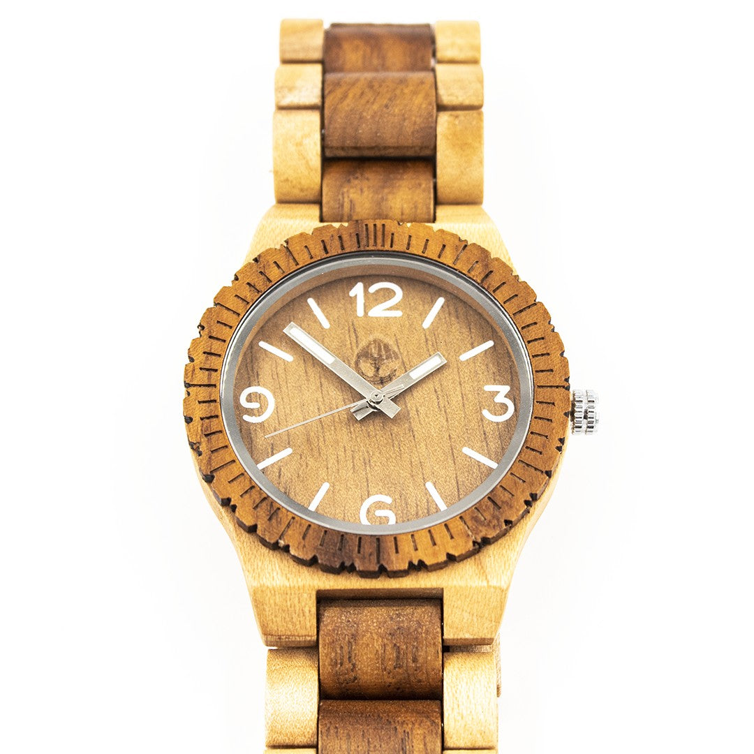Elevate your style with the Galileo wooden watch - the perfect combination of unique style and everyday comfort. Made with real wood and a brushed silver buckle, this eco-friendly timepiece offers a comfortable fit for daily wear. Each watch comes in a beautiful box, making it a great gift or addition to your collection. Shop now!